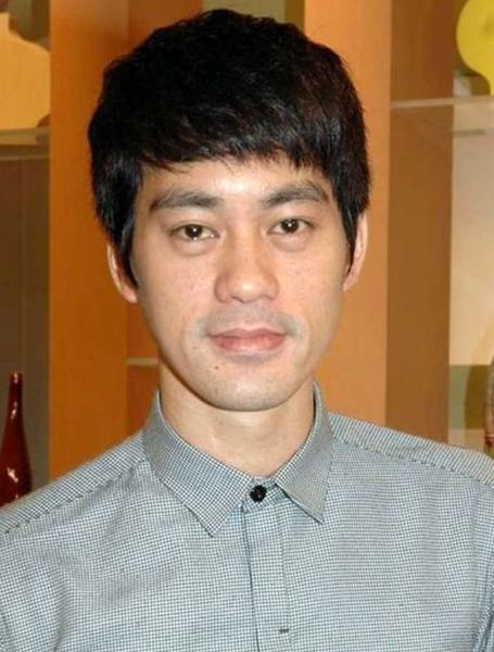 Danny Chan Kwok-Kwan started his career as the lead singer of the rock band named Poet. 